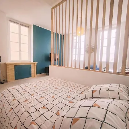 Studio L'ecrin Nimois Climatise Maison Carree Centre Appartamento