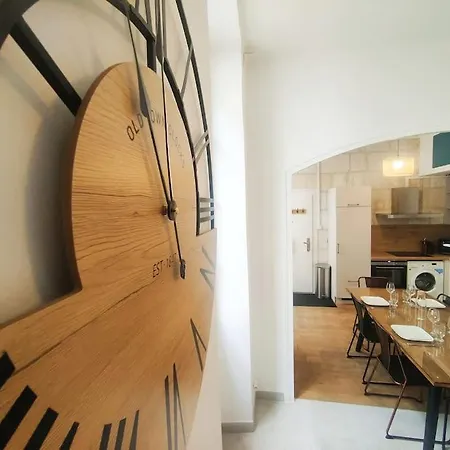 Studio L'ecrin Nimois Climatise Maison Carree Centre Appartamento *